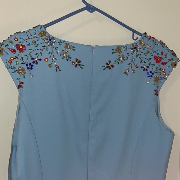 IEENA for MAC DUGGAL Plunge Neck Empire Waist Baby Blue Beaded Shoulder Gown - Picture 7 of 9